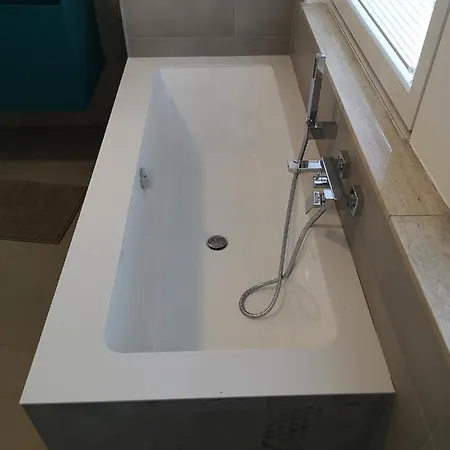 City's Best View / Fully Renovated 115m2 *